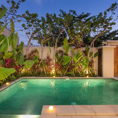 Villa Cj Seminyak Luaran gambar