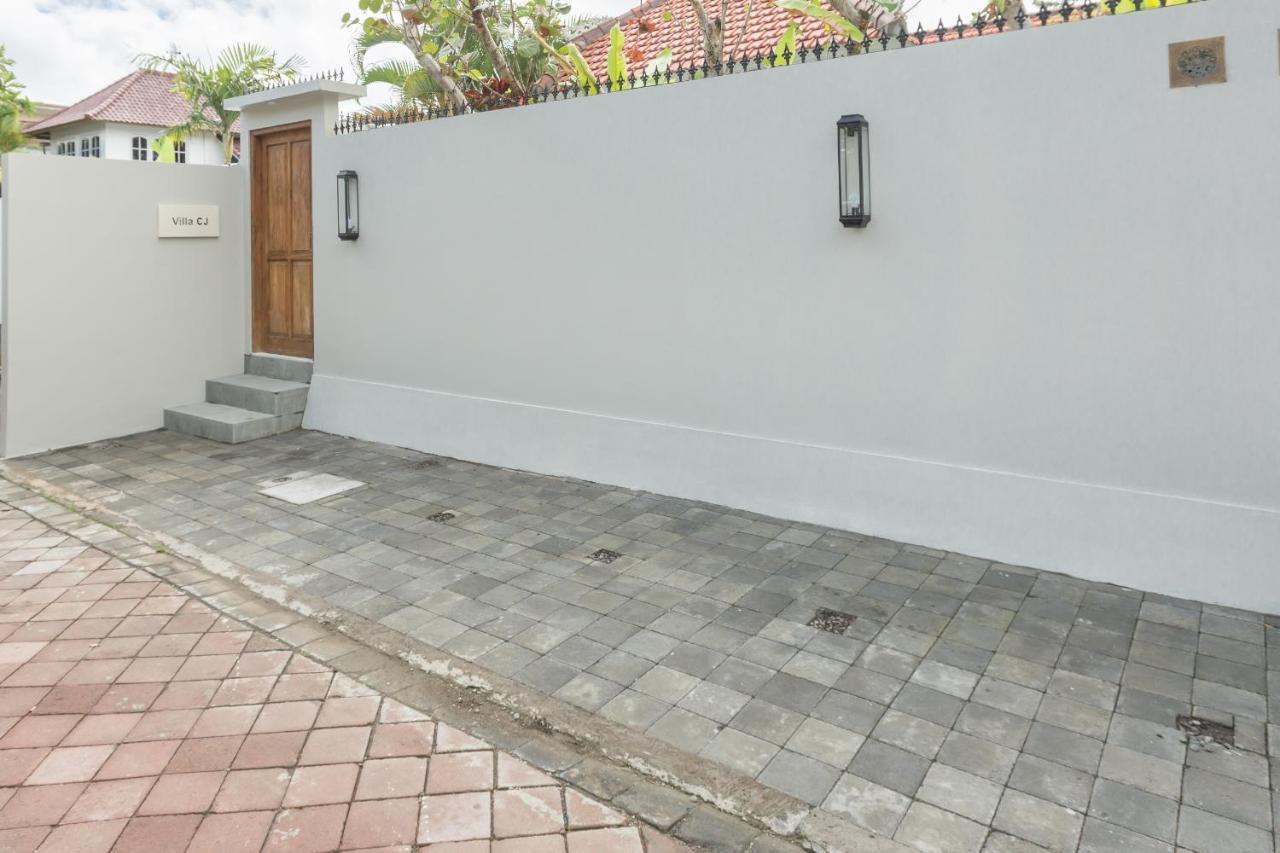 Villa Cj Seminyak Luaran gambar